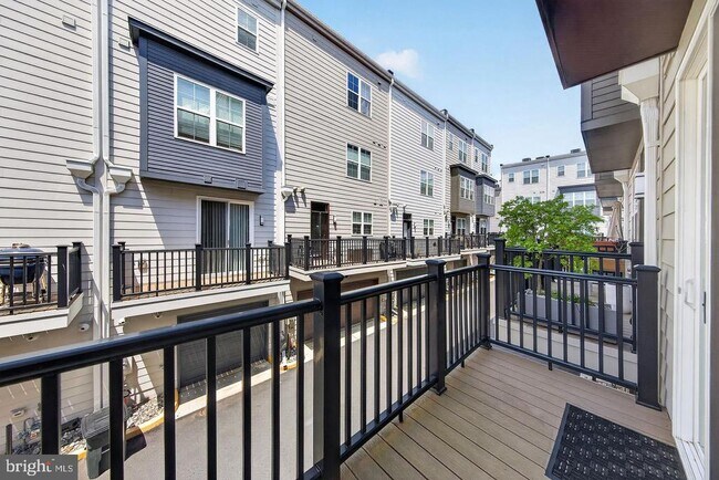 Building Photo - 7348 Blade Dr