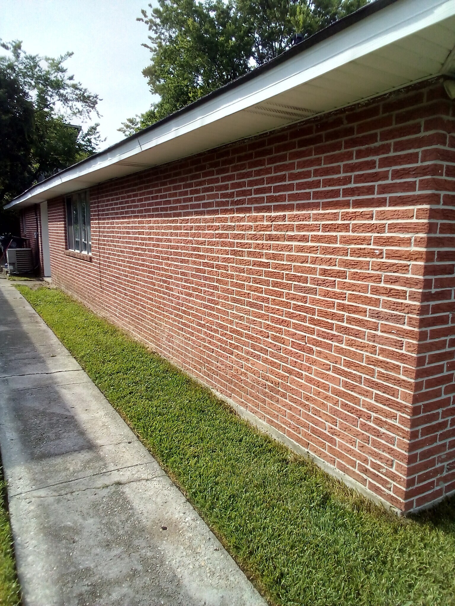 Building Photo - 388 Jennifer Jean Dr