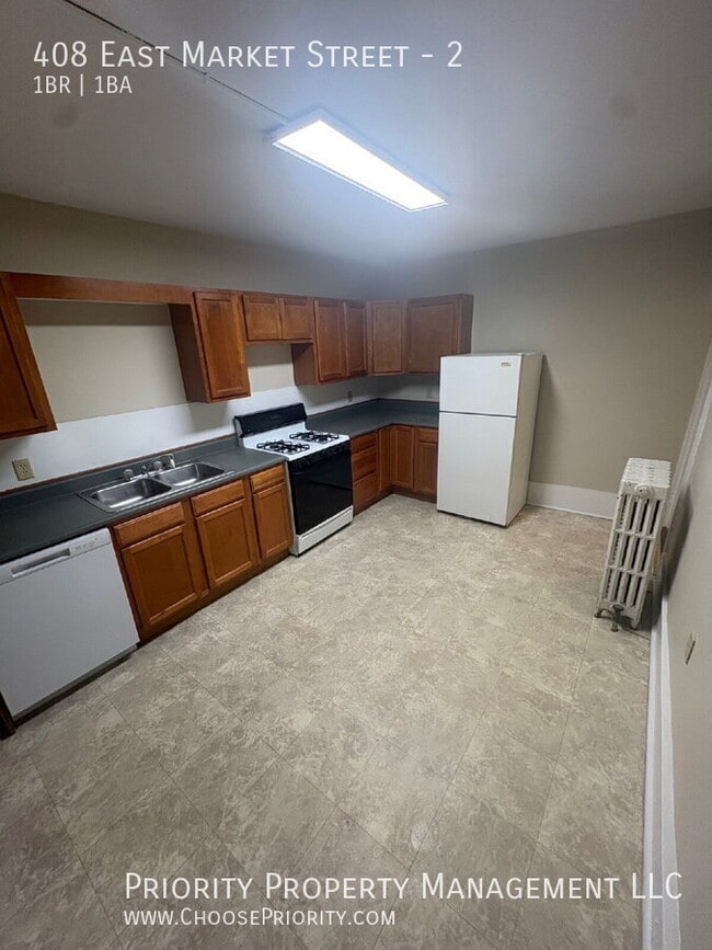 Building Photo - 408 E Market St