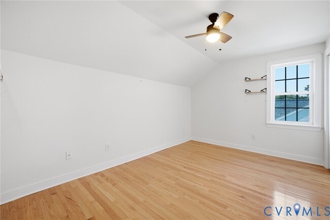 Building Photo - 6613 St Laurence Dr