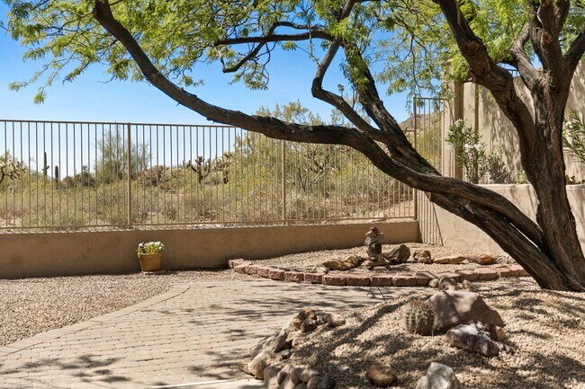 Building Photo - Amazing Home in Gold Canyon backing to Sta...