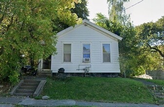 Building Photo - 114 S Carbon St