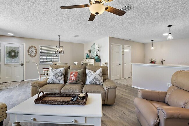 Building Photo - 2014 Johnson Ct