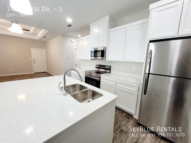 Building Photo - 1403 Petri Dr