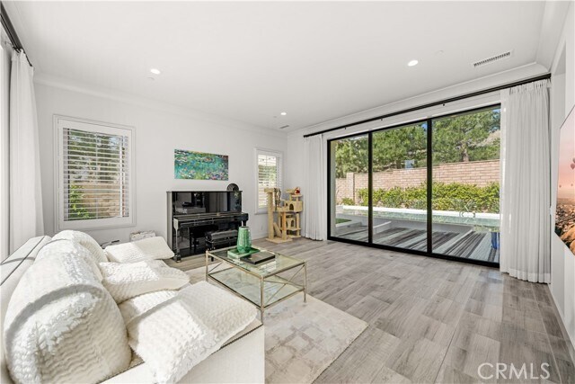 Building Photo - 119 Nest Pine