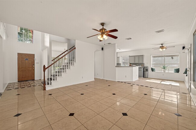 Building Photo - 16315 April Ridge Dr