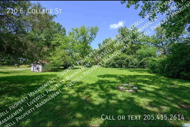 Building Photo - 210 E College St
