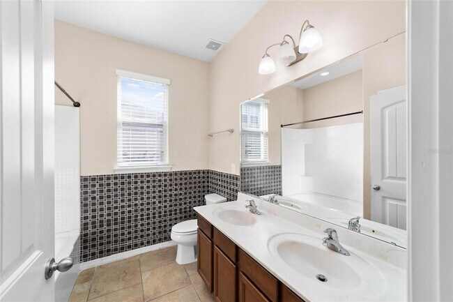 Building Photo - 174 Tracy Cir