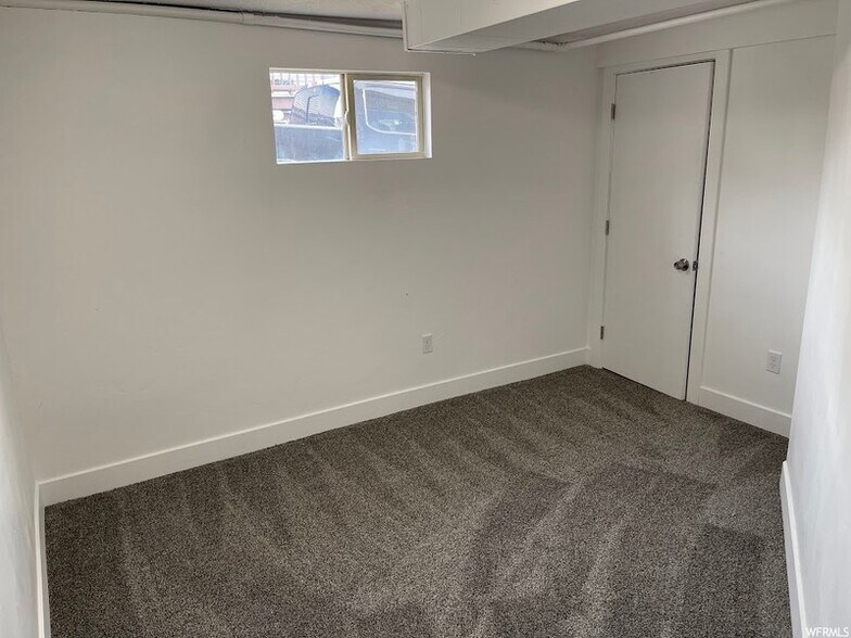 Building Photo - 7412 S 700 E