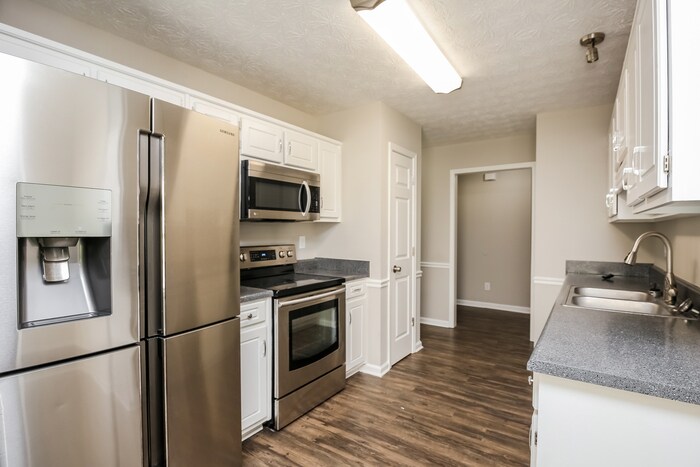 Building Photo - 3121 Autumn Woods Dr