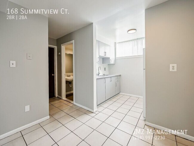 Building Photo - 168 Summit View Ct