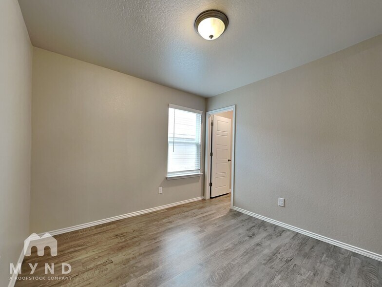 Building Photo - 3932 Asher Alley