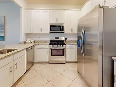 Building Photo - 15126 Sunny Day Dr