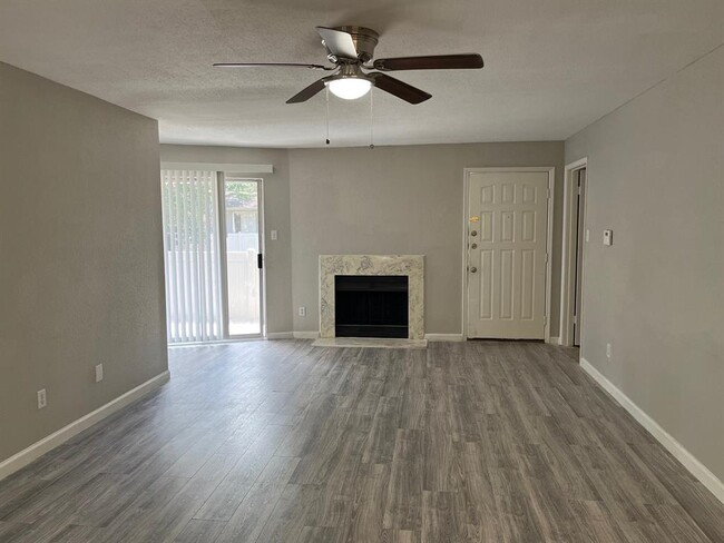 Primary Photo - 10637 Braes Bend Dr