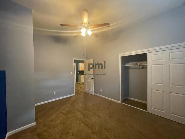 Building Photo - 10880 Mississippi St