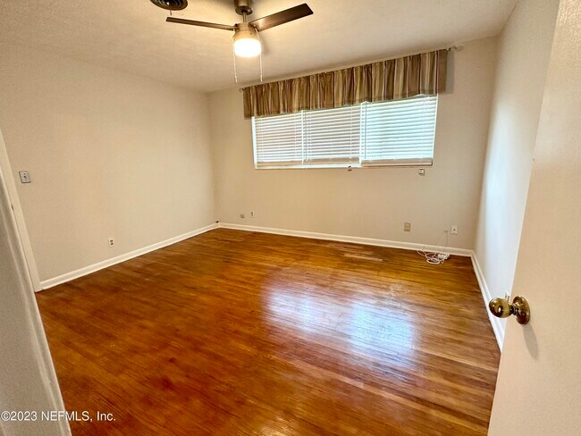 Building Photo - 5093 Ortega Cove Cir