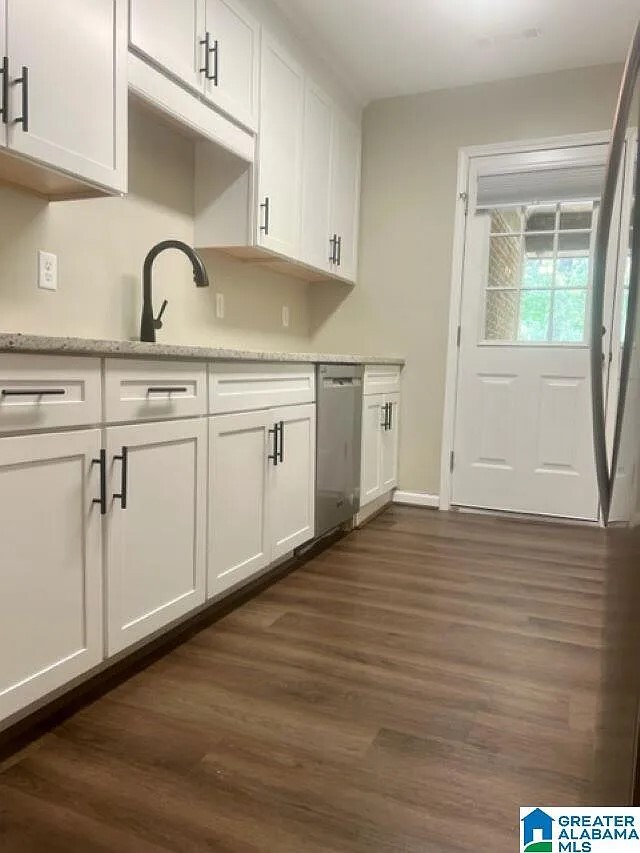 Kitchen - 2087 Montreat Cir