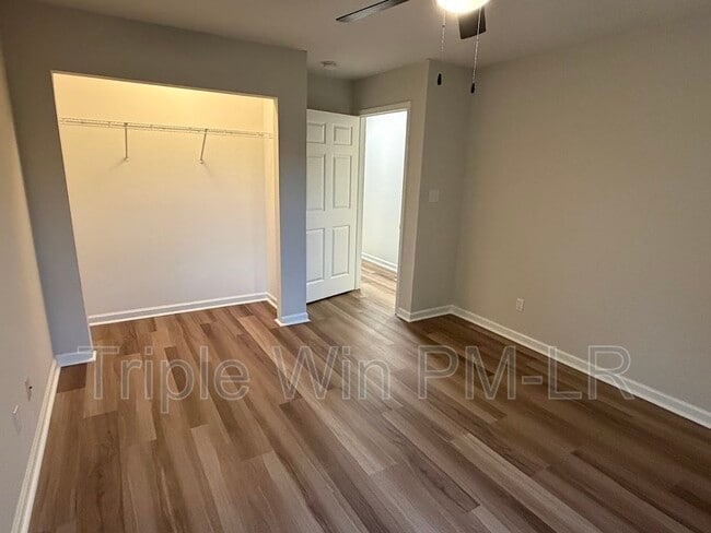 Building Photo - 107 Juniper Pl