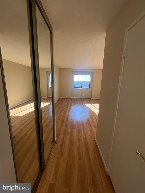 Building Photo - 5901 Mt Eagle Dr