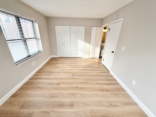 Building Photo - 59-69 Msgr Patrick j Lydon Way Unit 306