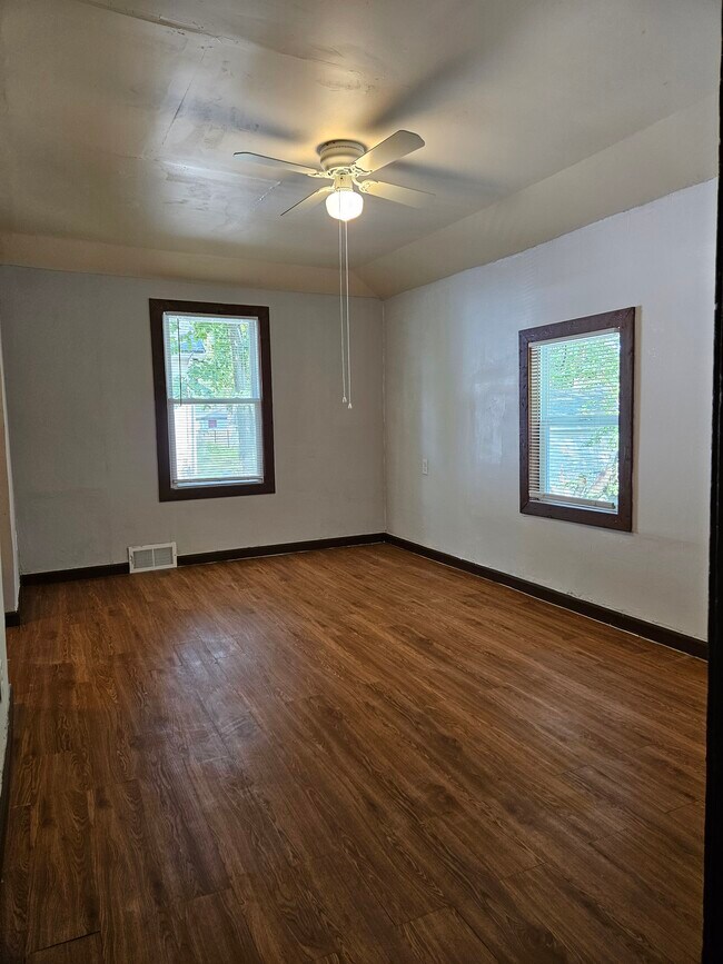 Building Photo - 4667 Massachusetts St