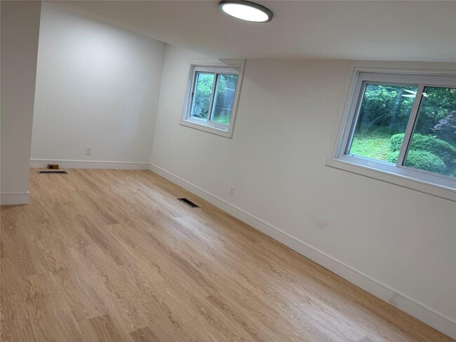 Building Photo - 251 Broadfield Rd