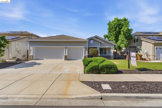 Building Photo - 1067 Somersby Way