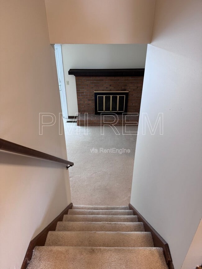 Building Photo - 1532 Lupe Ave NW