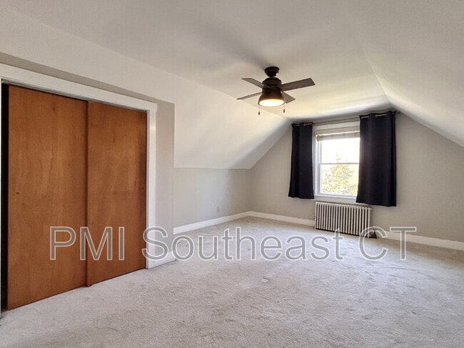 Building Photo - 27 3rd Ave