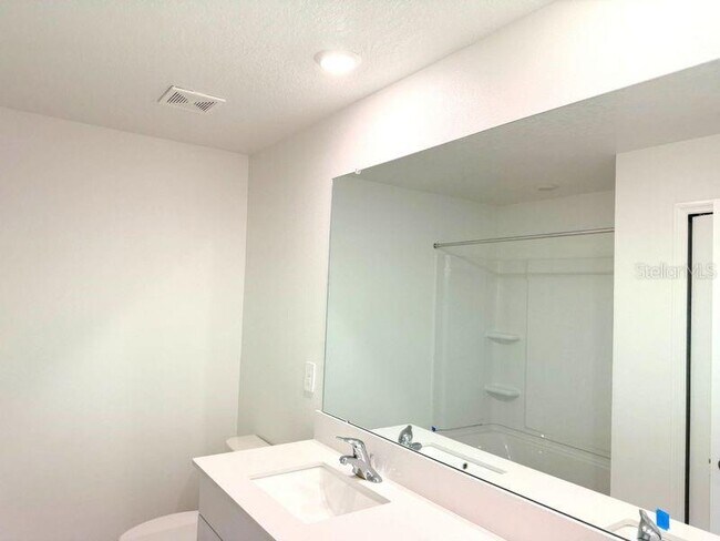 Building Photo - 10315 Honey Hammock Wy
