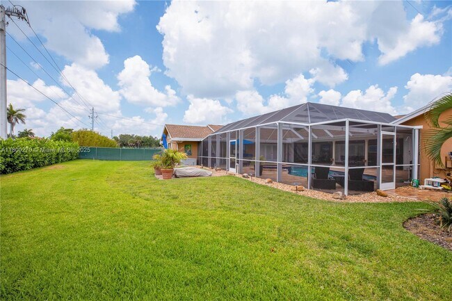 Building Photo - 7720 SW 183rd Terrace