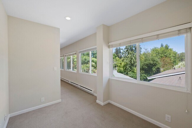 Building Photo - 810 Monte Rosa Dr
