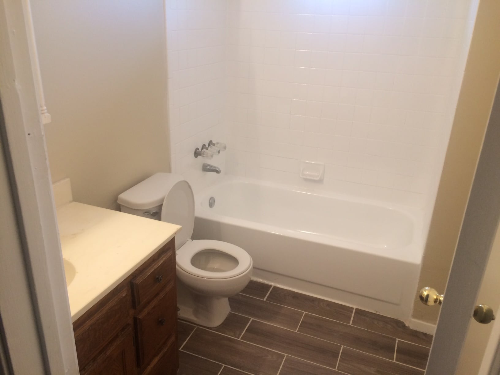 Building Photo - 1604 15th Pl