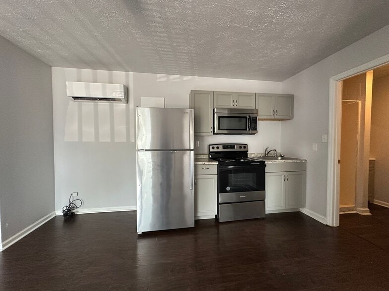 Interior Photo - Studio 28 Apartments