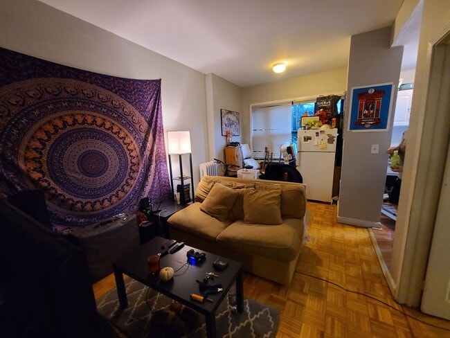 Building Photo - Close to T stop - Cleveland Circle - On site laundry