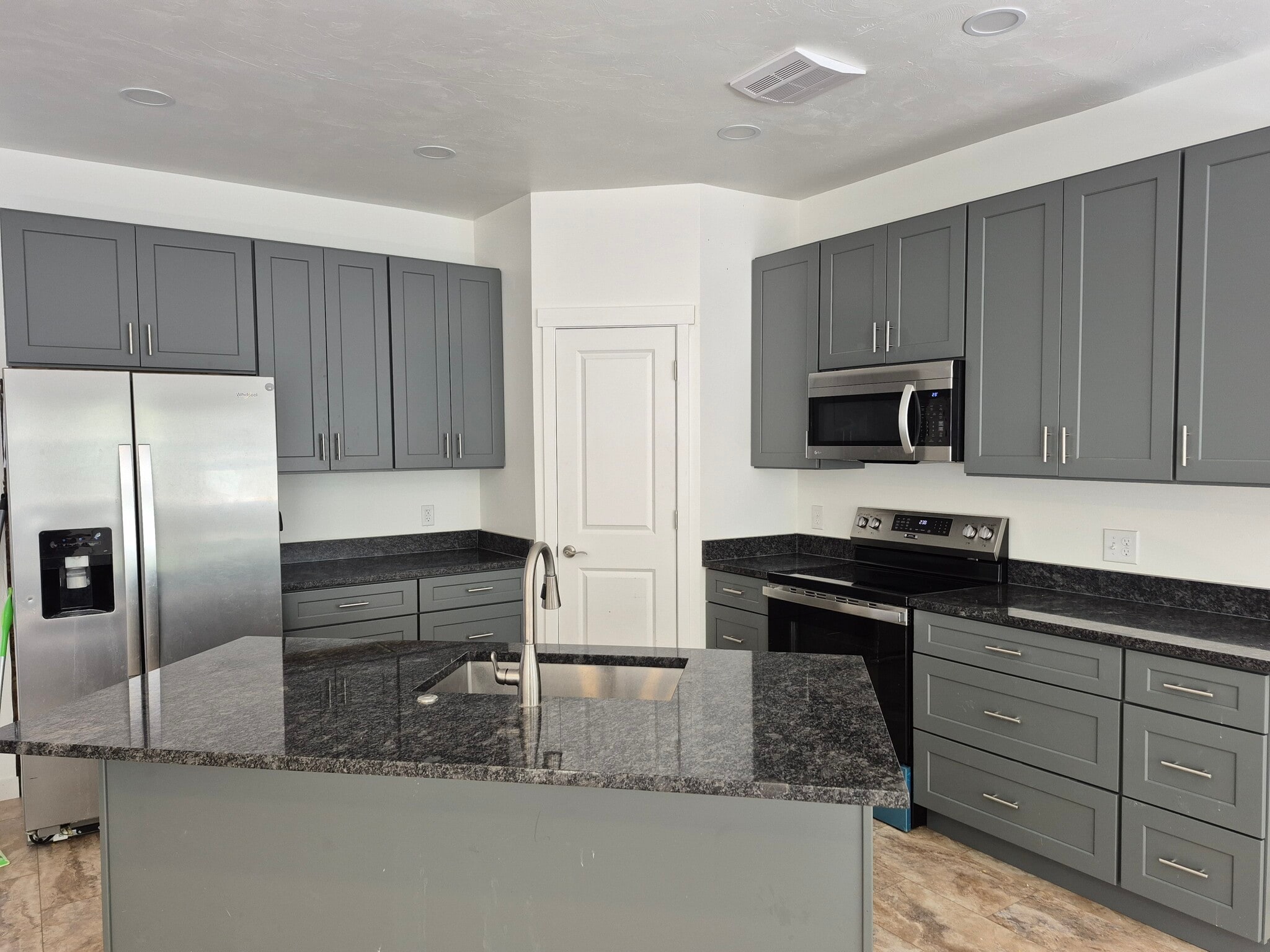 Building Photo - 1152 Stone Dr