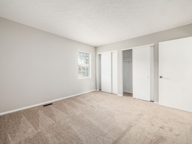 Building Photo - 7754 Deercrest Ct