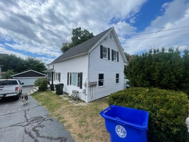 Primary Photo - 353 Laurel St