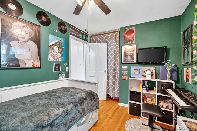 Building Photo - 512 High St