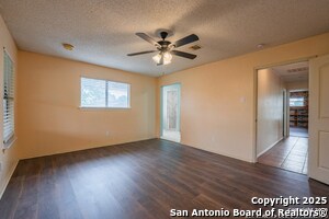 Building Photo - 1002 River Oak Dr