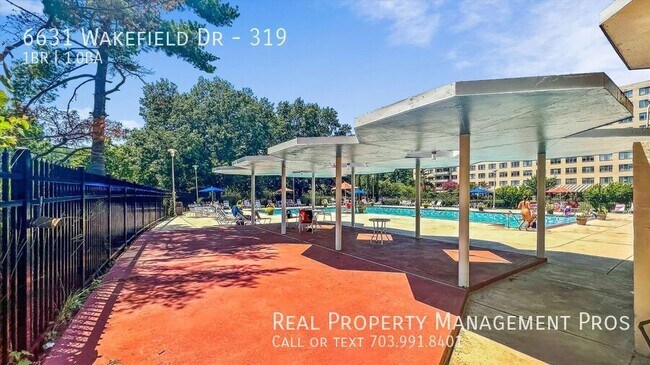 Building Photo - 6631 Wakefield Dr