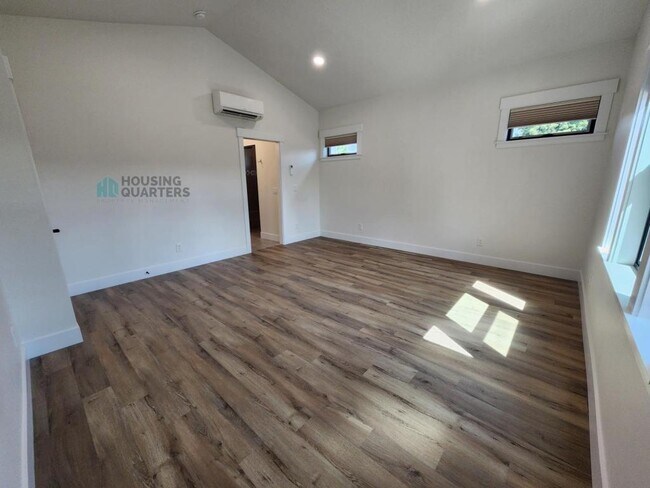 Building Photo - 8416 E Maringo Dr