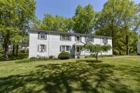 Building Photo - Condo / Burlington