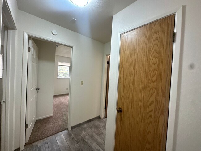 Building Photo - Gated community - Water, Garbage & Sewer I...