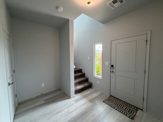 Building Photo - 3 Bedroom New Build Town Home in Mesa Del Sol Near Netflix Studios!