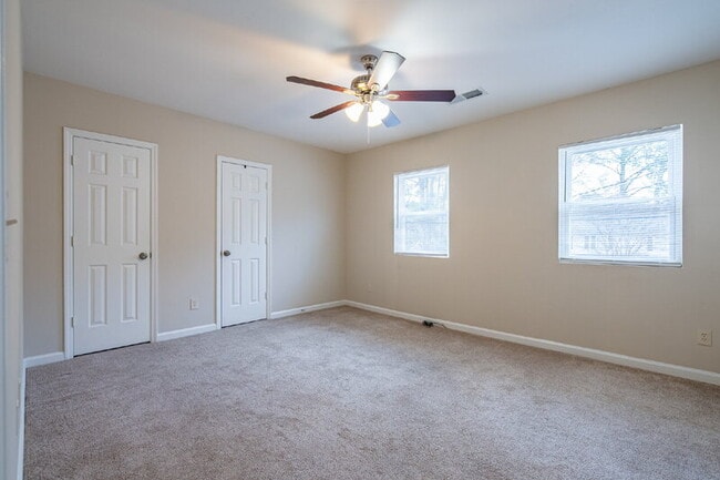 Building Photo - 114 Bentley Pkwy