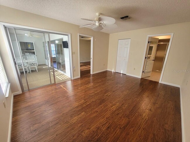 Building Photo - 4831 Grist Mill Cir