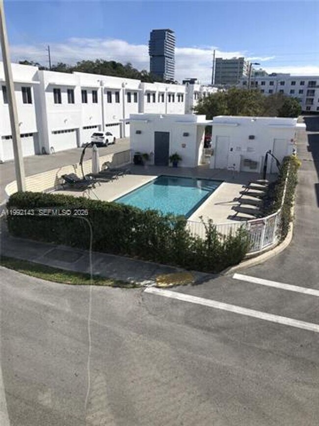 Building Photo - 2601 NE 212th Terrace