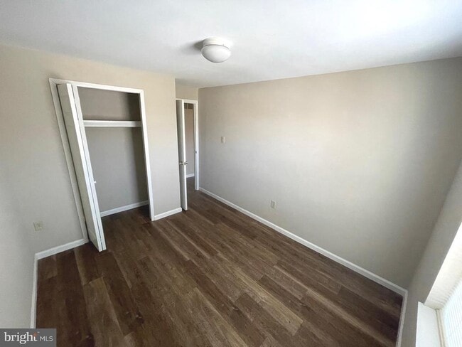 Building Photo - 9817 Rainleaf Ct