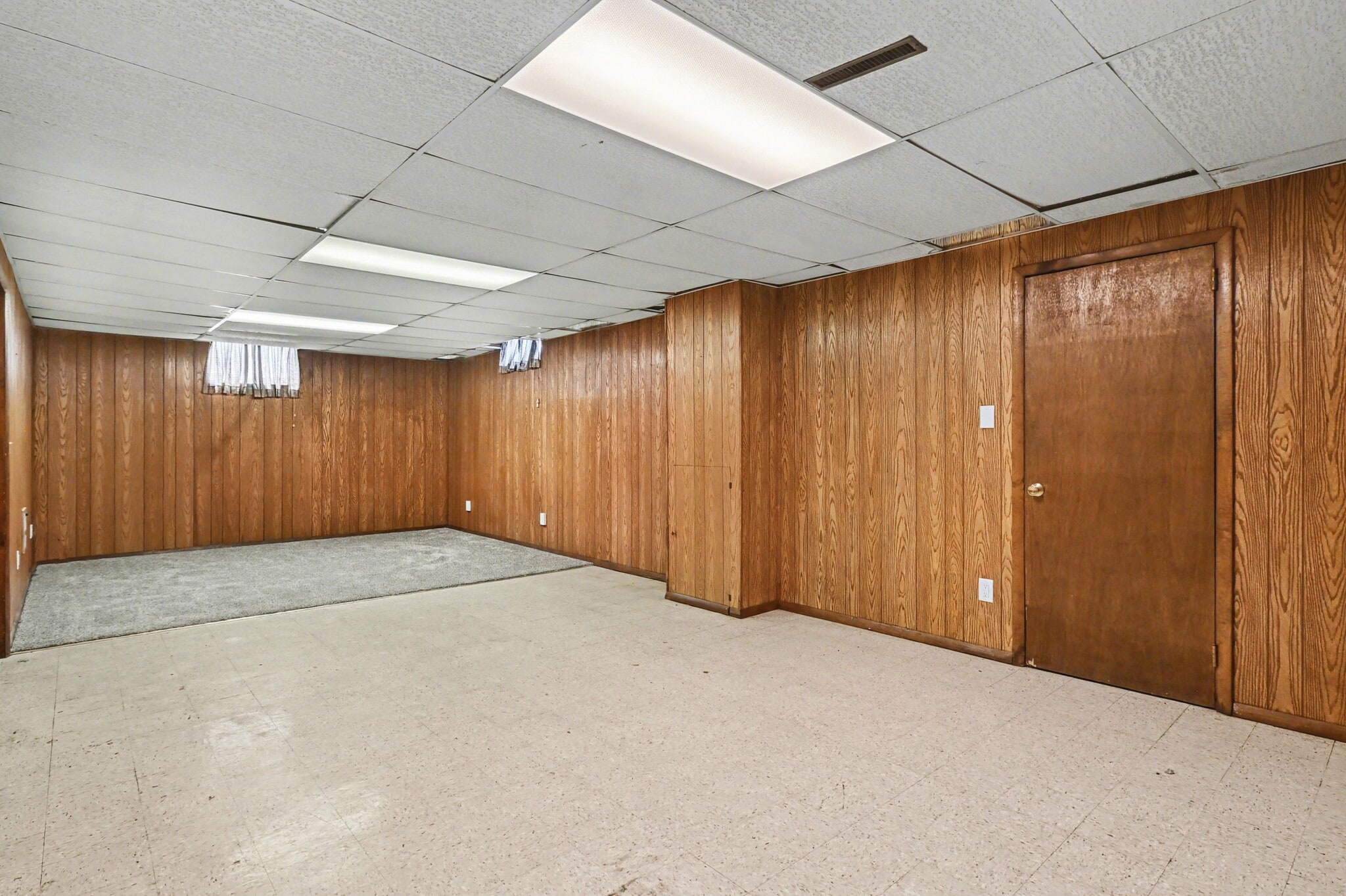 Building Photo - 2406 S 46th St